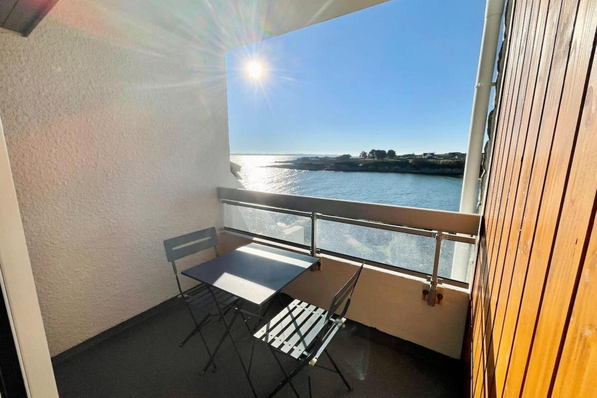 LES PIEDS DANS L’EAU ! T2 Archi Cosy – Vue mer 180° Ploemeur Exterior foto