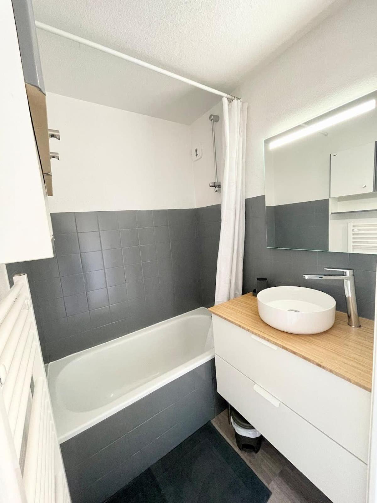 LES PIEDS DANS L’EAU ! T2 Archi Cosy – Vue mer 180° Ploemeur Exterior foto